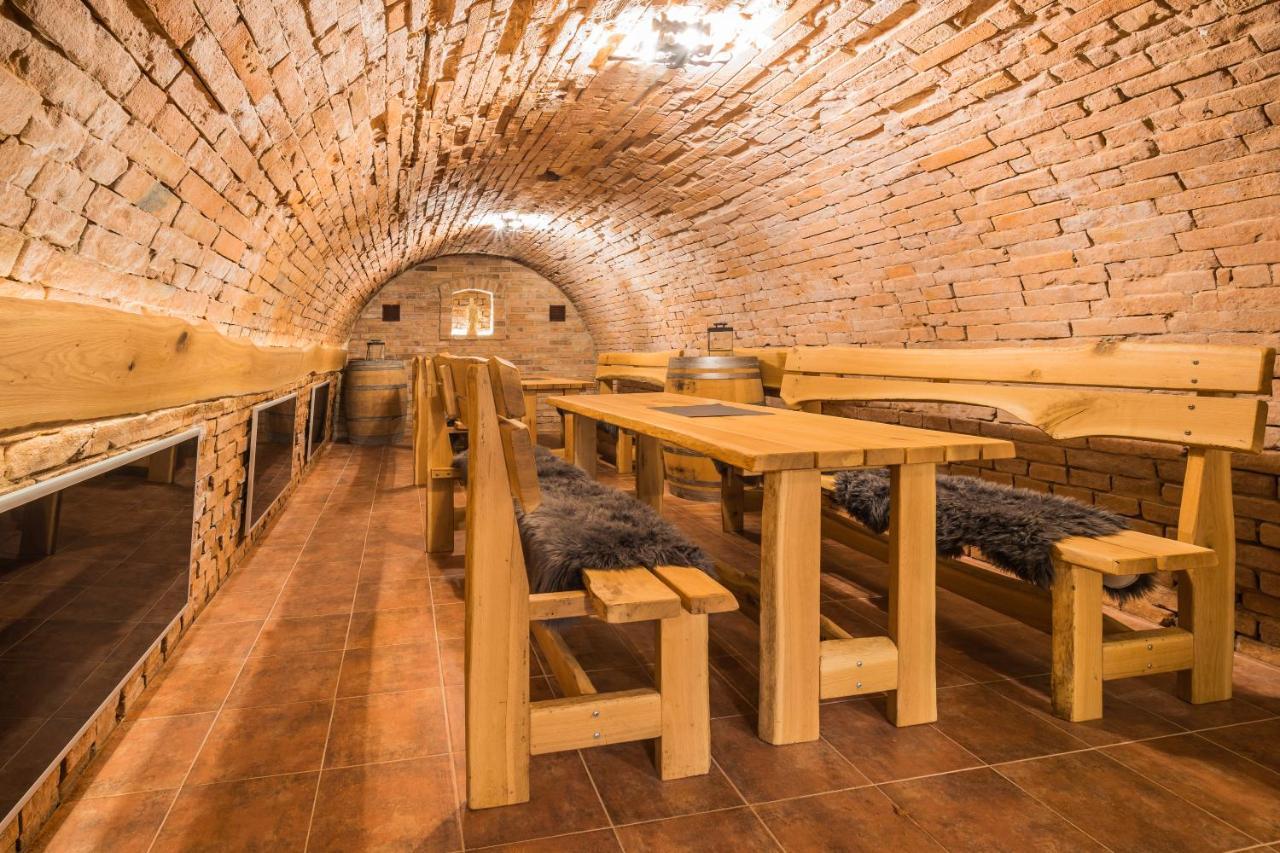 Vinný sklep Vinoza Velké Bílovice Exteriér fotografie